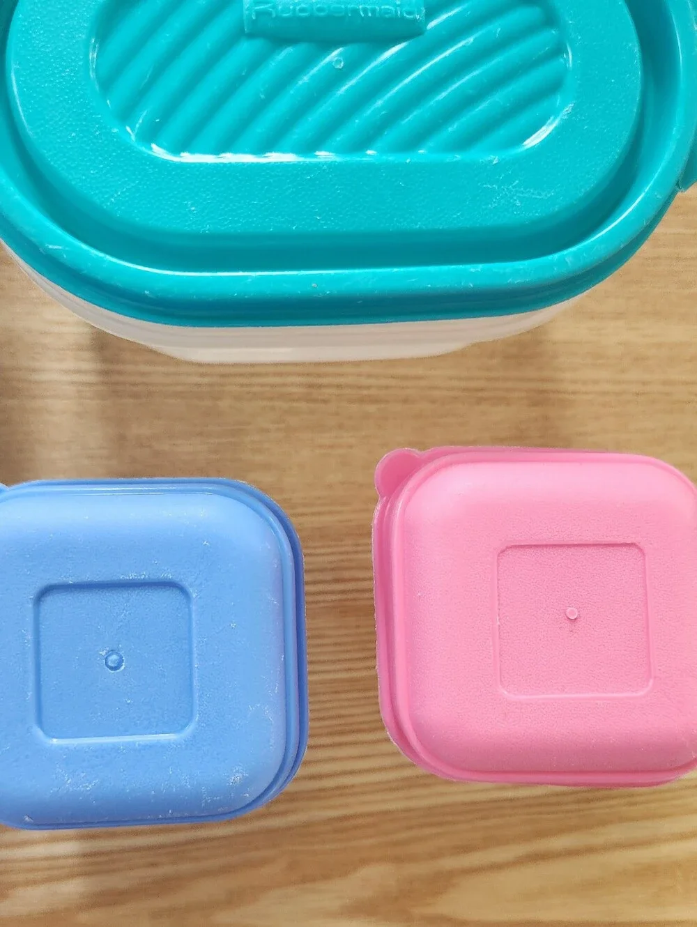 Vintage Rubbermaid And Tucker Storage Containers